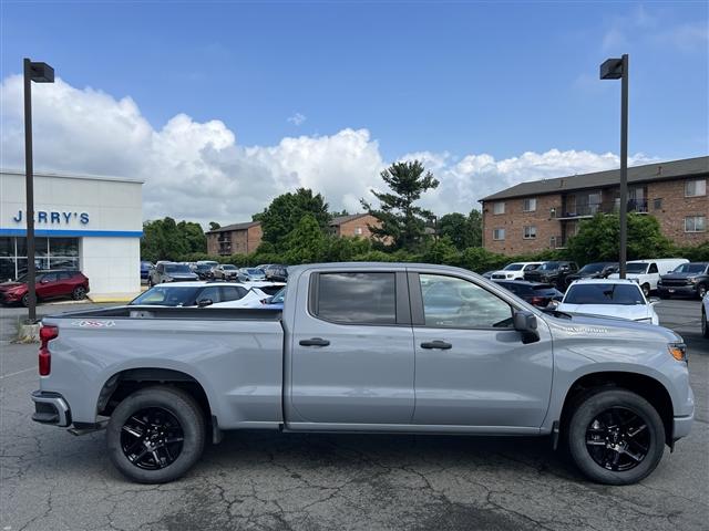 new 2024 Chevrolet Silverado 1500 car, priced at $46,015