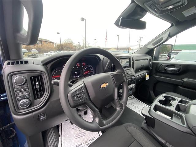 new 2025 Chevrolet Silverado 2500 car, priced at $55,870