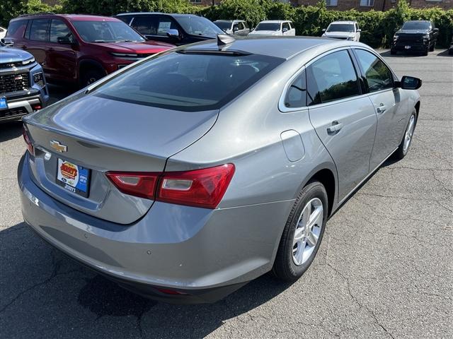 new 2024 Chevrolet Malibu car, priced at $21,899