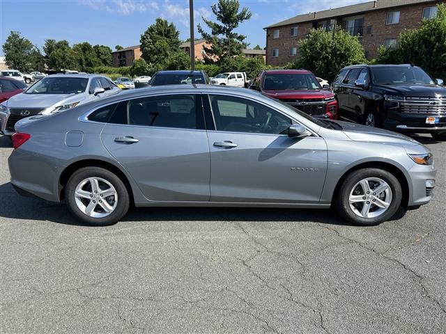 new 2024 Chevrolet Malibu car, priced at $21,899