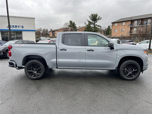 new 2024 Chevrolet Silverado 1500 car, priced at $44,295