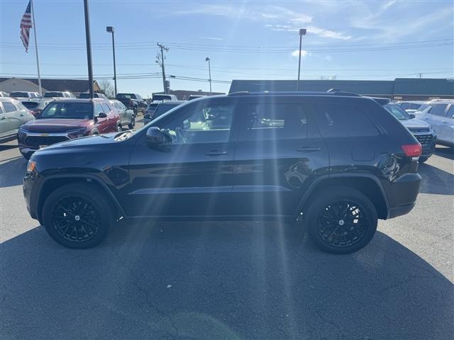 used 2016 Jeep Grand Cherokee car, priced at $16,500