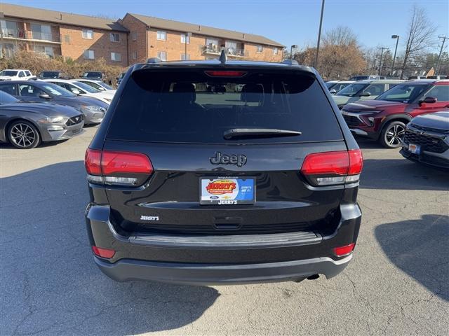 used 2016 Jeep Grand Cherokee car, priced at $16,500