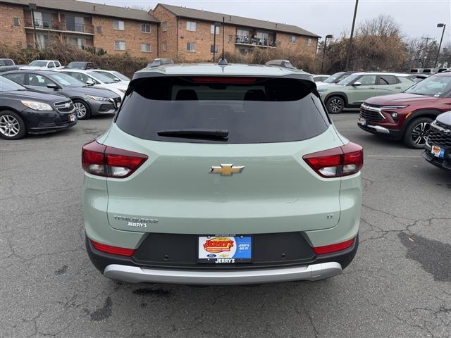 new 2025 Chevrolet TrailBlazer car, priced at $27,330