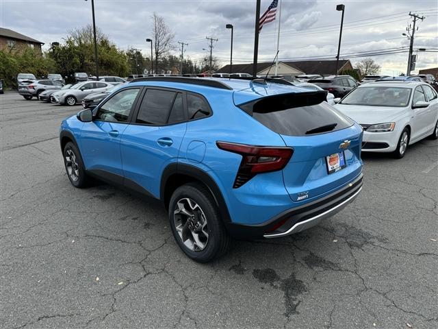 new 2025 Chevrolet Trax car, priced at $23,635