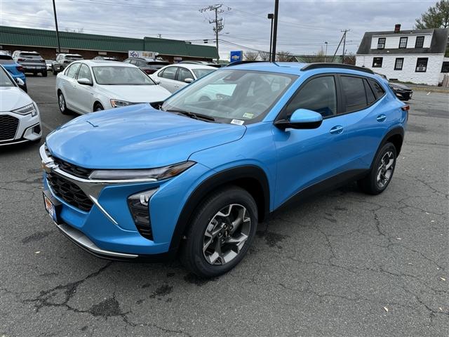 new 2025 Chevrolet Trax car, priced at $23,635