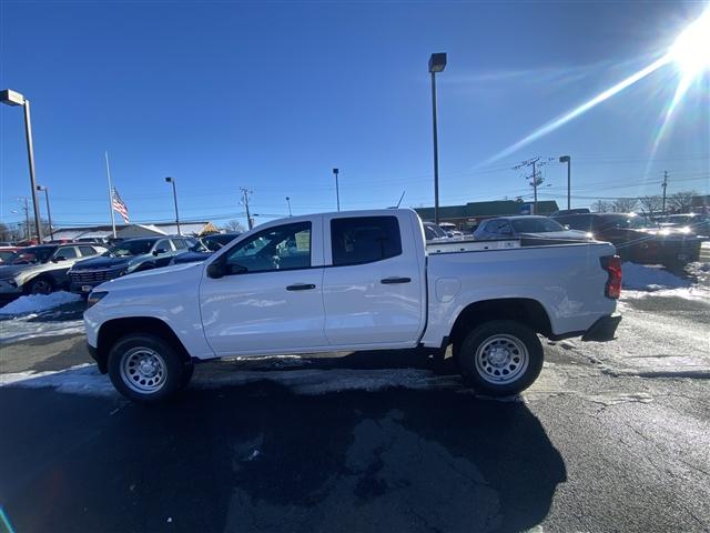 new 2025 Chevrolet Colorado car, priced at $33,495