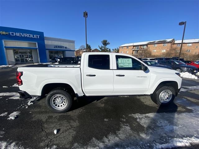 new 2025 Chevrolet Colorado car, priced at $33,495