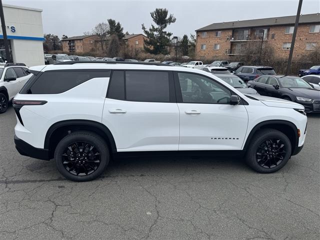 new 2025 Chevrolet Traverse car, priced at $44,330