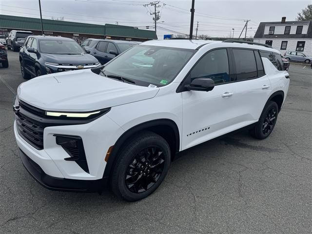 new 2025 Chevrolet Traverse car, priced at $44,330