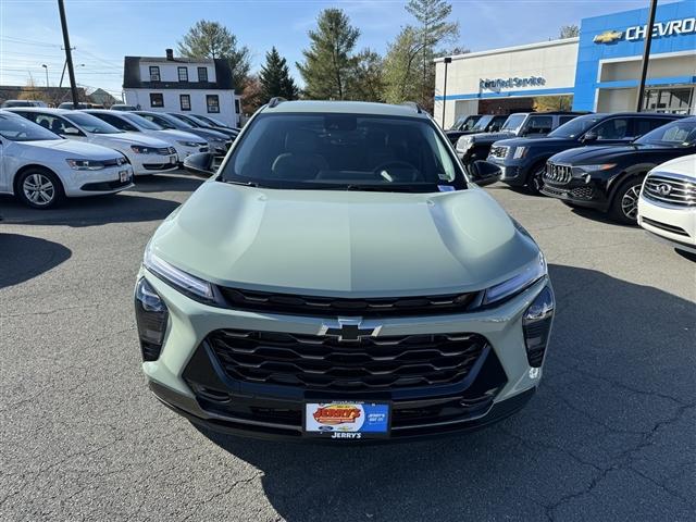 new 2025 Chevrolet Trax car, priced at $25,451