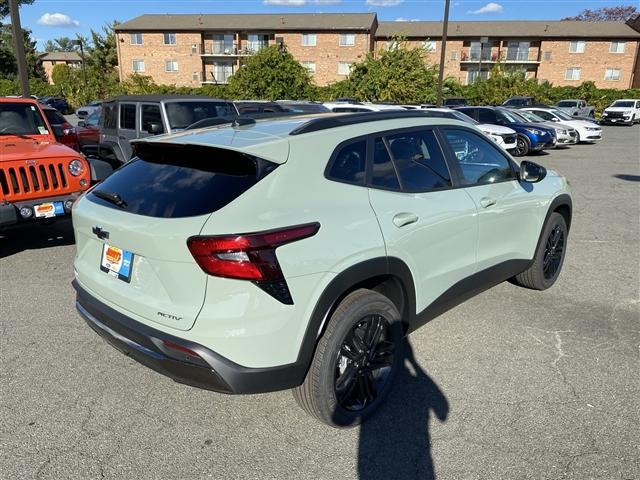 new 2025 Chevrolet Trax car, priced at $26,065