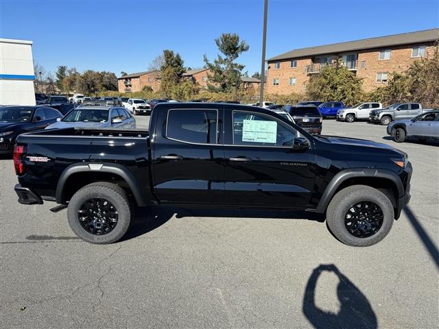 new 2024 Chevrolet Colorado car, priced at $41,315