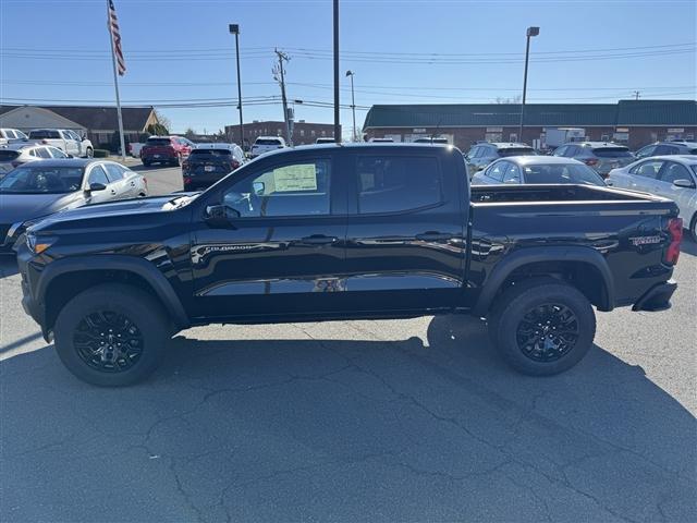 new 2024 Chevrolet Colorado car, priced at $41,315