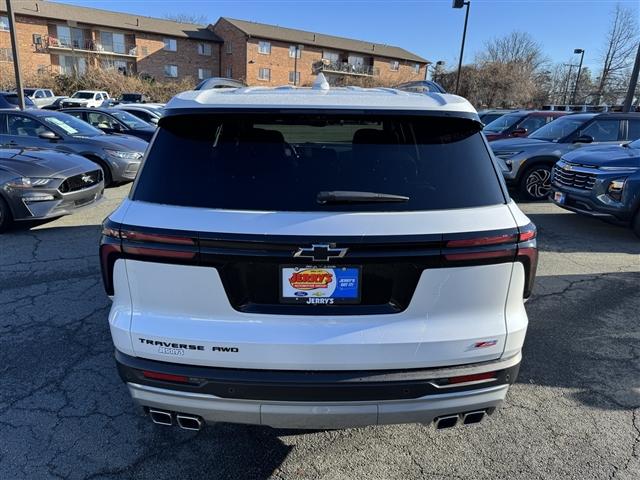 new 2025 Chevrolet Traverse car, priced at $55,600