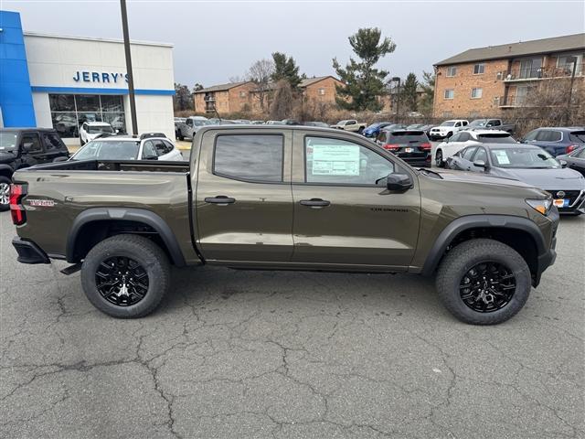 new 2025 Chevrolet Colorado car, priced at $42,015