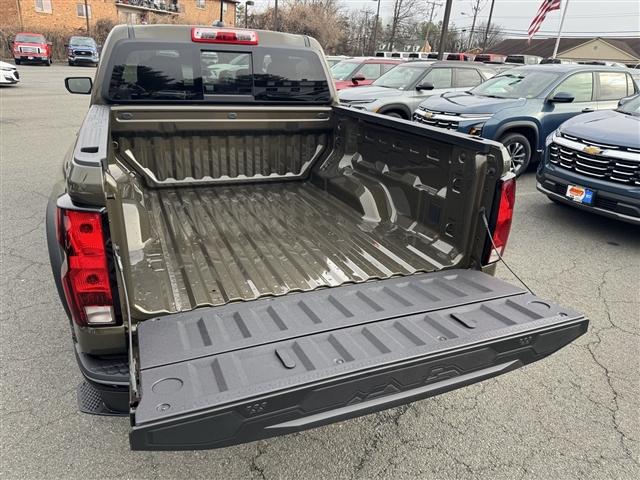 new 2025 Chevrolet Colorado car, priced at $42,015