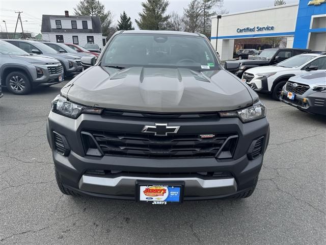 new 2025 Chevrolet Colorado car, priced at $42,015