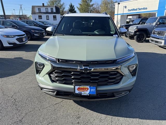 new 2025 Chevrolet TrailBlazer car, priced at $30,830