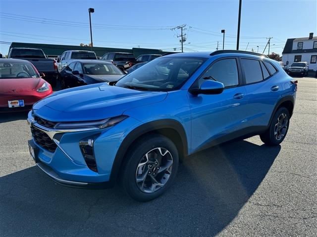 new 2025 Chevrolet Trax car, priced at $25,255