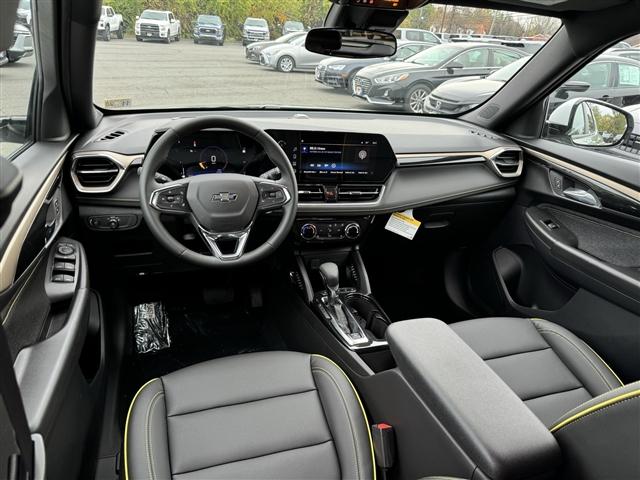 new 2025 Chevrolet TrailBlazer car, priced at $28,245