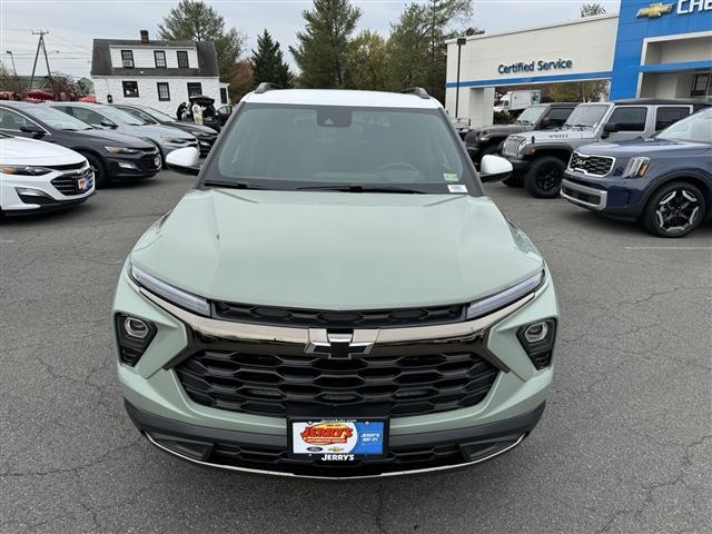 new 2025 Chevrolet TrailBlazer car, priced at $28,245