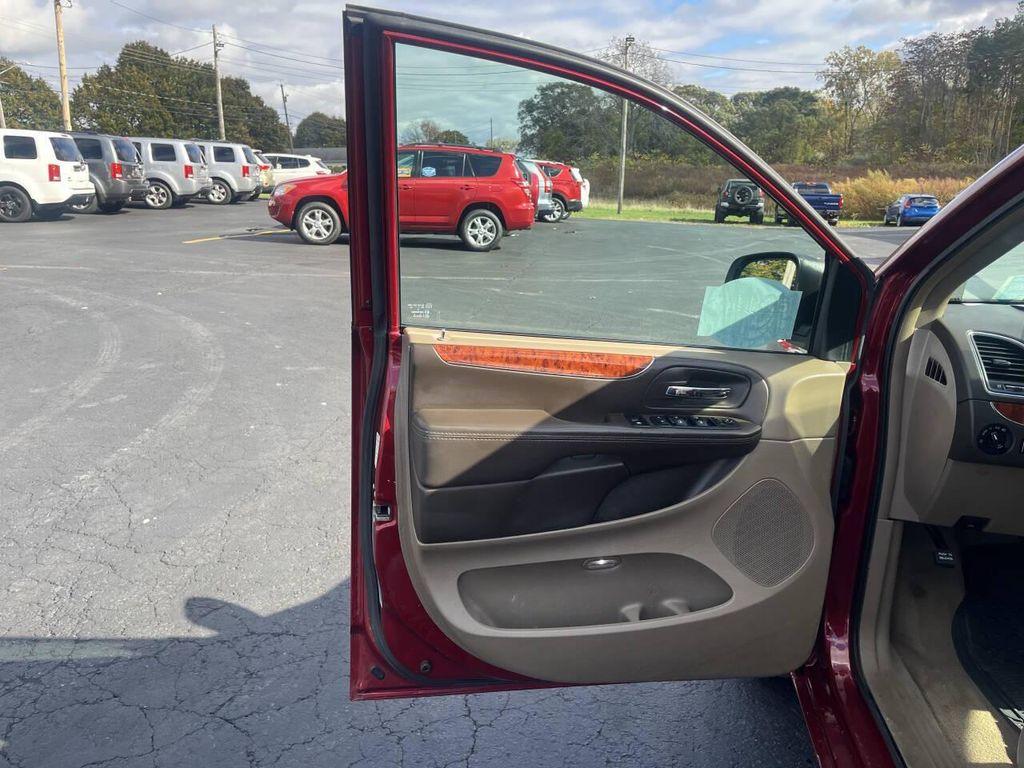 used 2015 Chrysler Town & Country car, priced at $9,495