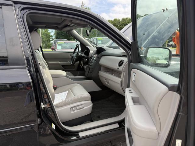 used 2014 Honda Pilot car, priced at $13,995