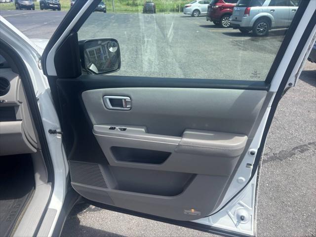 used 2015 Honda Pilot car, priced at $14,495