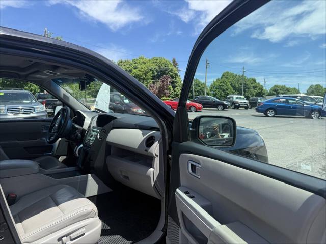 used 2011 Honda Pilot car, priced at $8,495