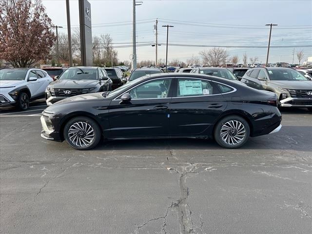 new 2025 Hyundai Sonata Hybrid car, priced at $37,457