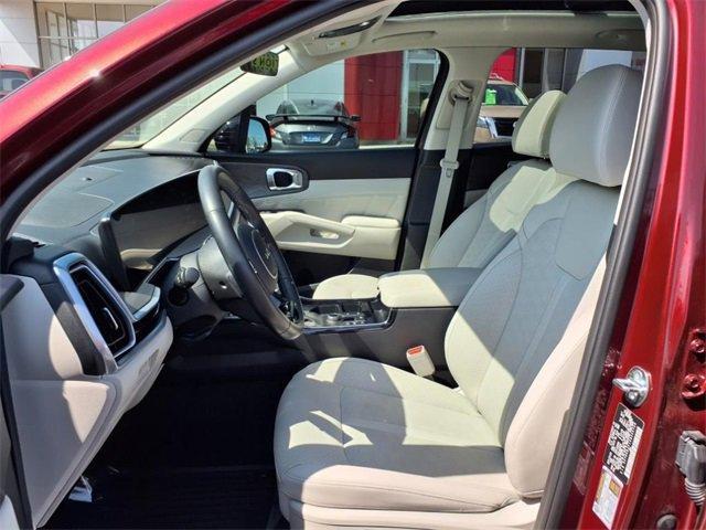 used 2025 Kia Sorento car, priced at $40,995