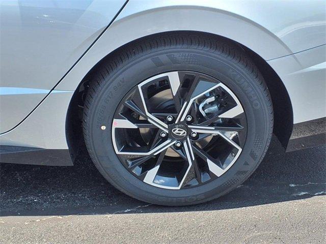 new 2025 Hyundai Sonata car, priced at $28,232