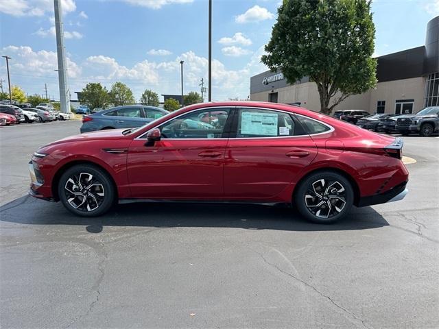 new 2024 Hyundai Sonata car, priced at $24,406