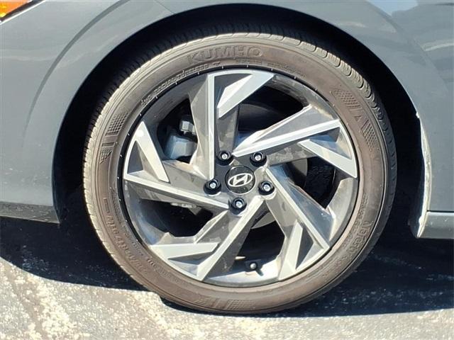 used 2024 Hyundai Elantra car, priced at $20,564
