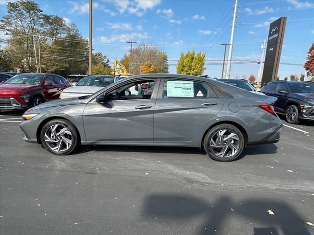 new 2025 Hyundai Elantra car, priced at $23,075