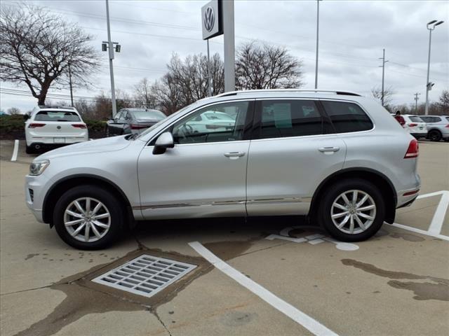 used 2016 Volkswagen Touareg car, priced at $12,490