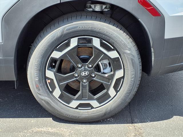 new 2025 Hyundai Santa Fe car, priced at $37,452