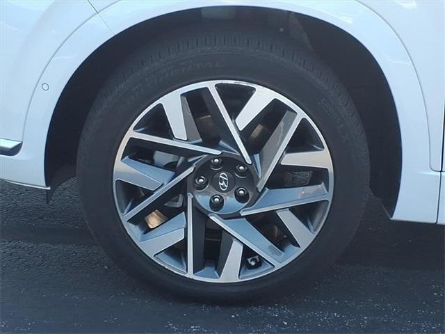 used 2023 Hyundai Santa Fe car, priced at $31,989