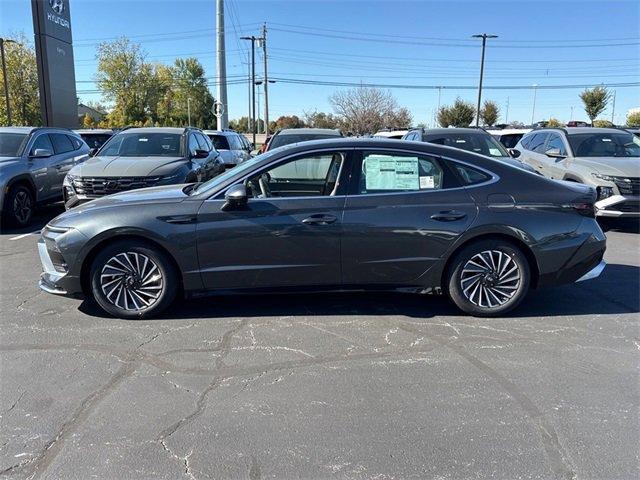new 2026 Hyundai Sonata Hybrid car, priced at $39,320