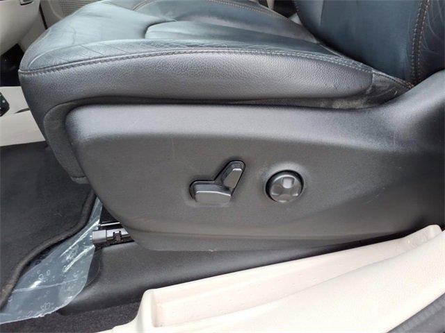 used 2017 Chrysler Pacifica car, priced at $11,995