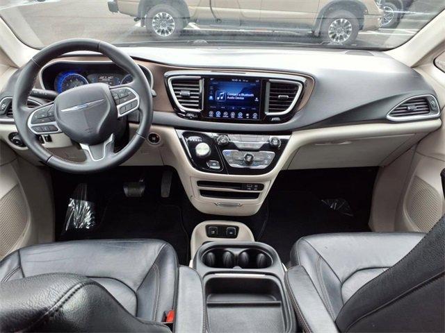 used 2017 Chrysler Pacifica car, priced at $11,995