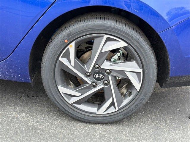 new 2025 Hyundai Elantra car, priced at $25,626