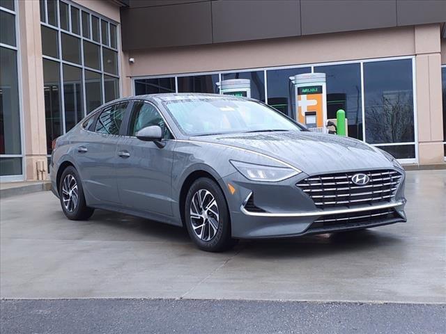 used 2022 Hyundai Sonata Hybrid car, priced at $21,568