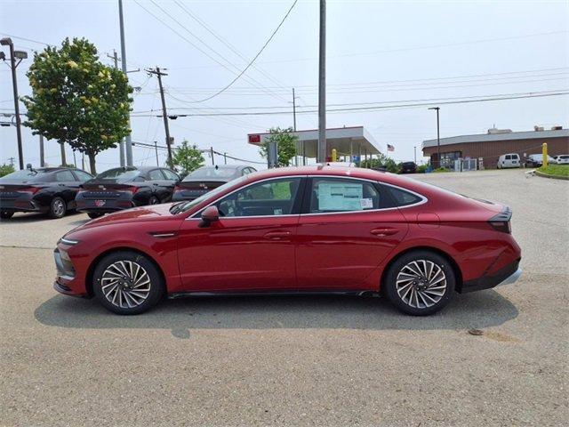 new 2025 Hyundai Sonata Hybrid car, priced at $32,948