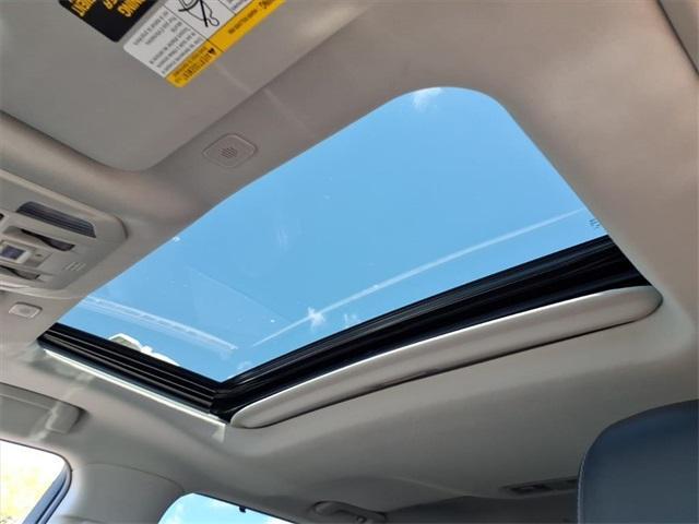 used 2023 Toyota Highlander car, priced at $42,995