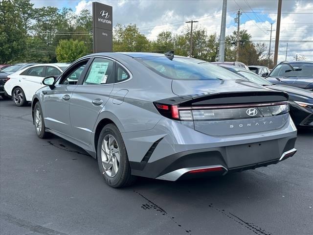 new 2025 Hyundai Sonata car, priced at $26,279