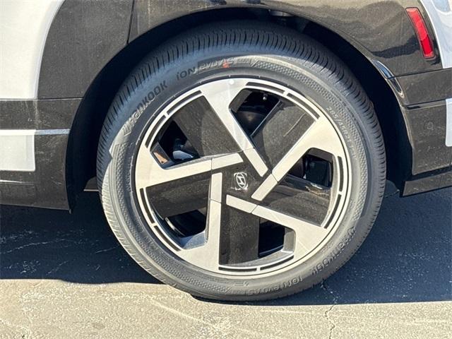 new 2026 Hyundai IONIQ 9 car, priced at $68,926