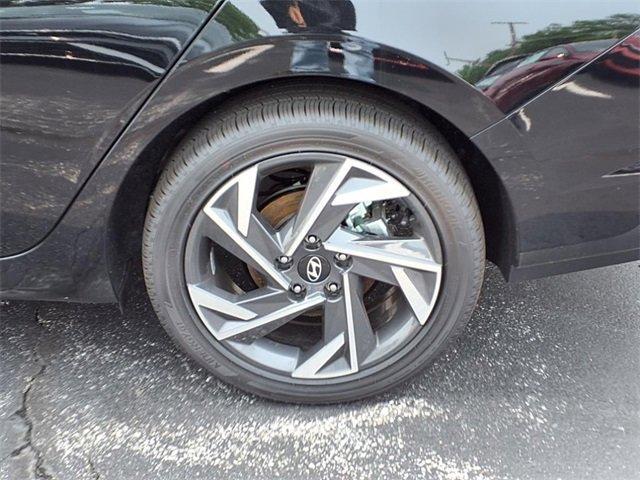 new 2025 Hyundai Elantra car, priced at $25,689