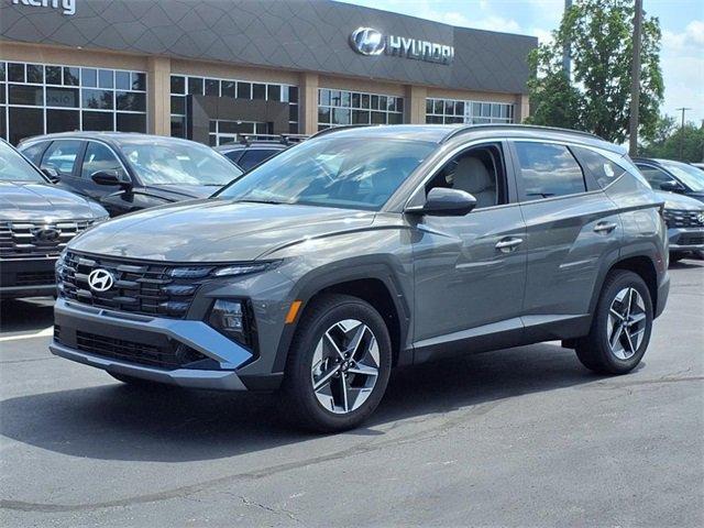new 2025 Hyundai Tucson car, priced at $31,014